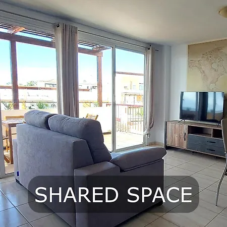 Apartment Bedroom With Private Bathroom And Air Conditioning, Inside Shared With Amplious Kitchen And Terrace With Sea View San Miguel de Abona