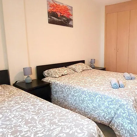 Apartment Bedroom With Private Bathroom And Air Conditioning, Inside Shared With Amplious Kitchen And Terrace With Sea View *
